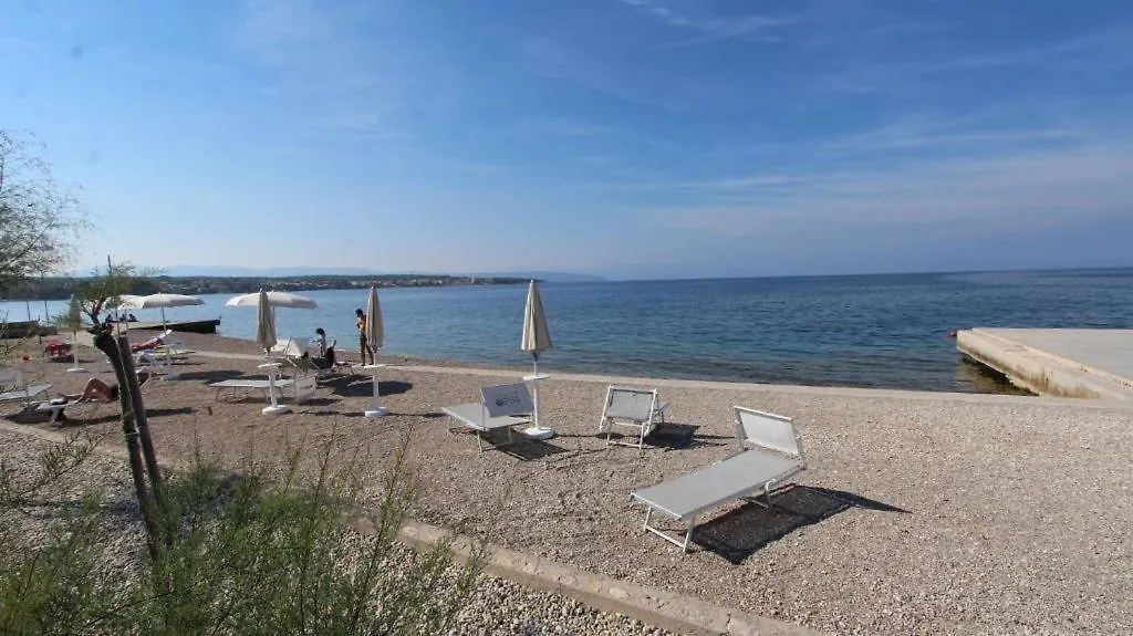Vacation House Dora Malinska Guest house