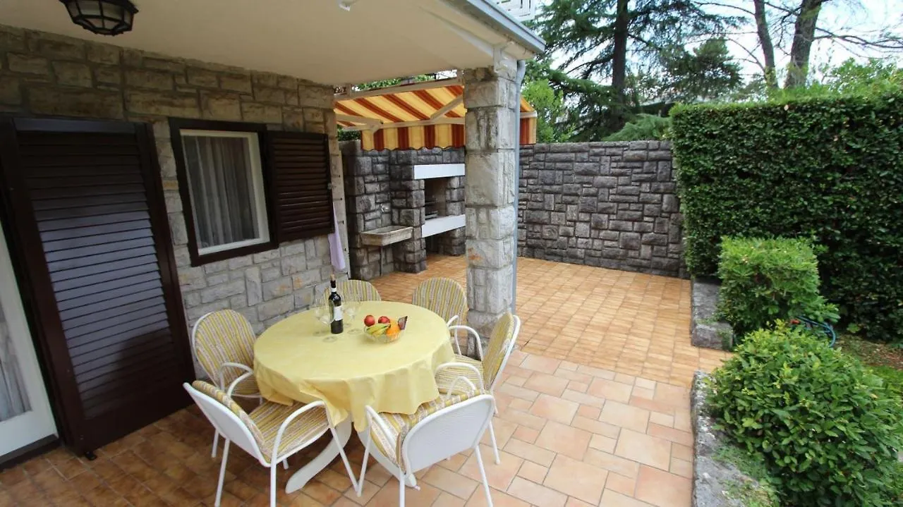 Guest house Vacation House Dora Malinska Croatia