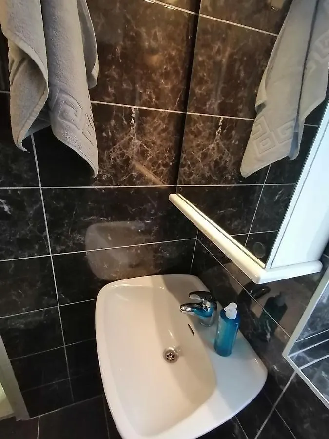 Vacation House Dora Malinska Guest house