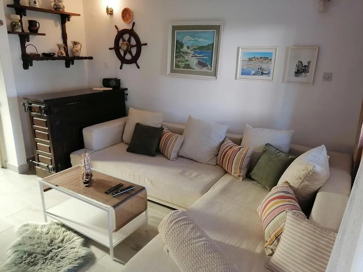 Vacation House Dora Malinska