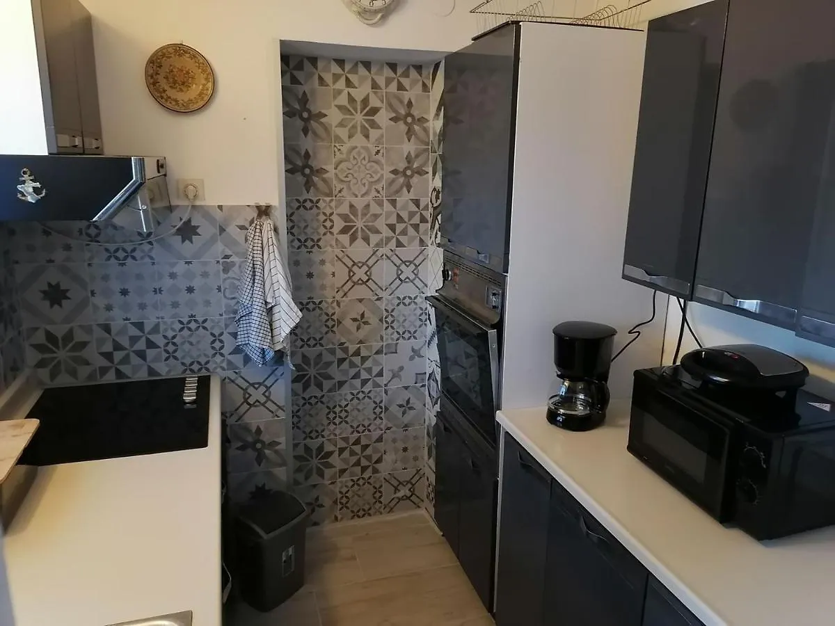 Vacation House Dora Malinska 0*,  Croatia