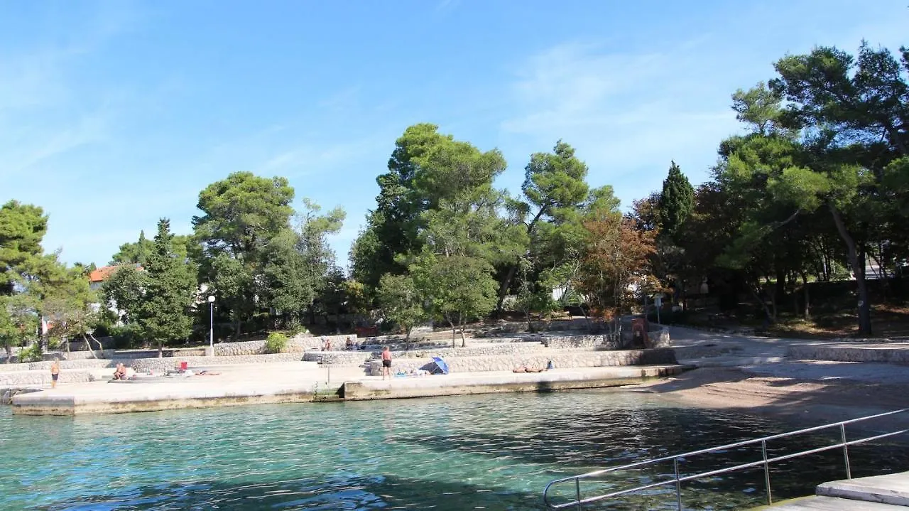 Guest house Vacation House Dora Malinska